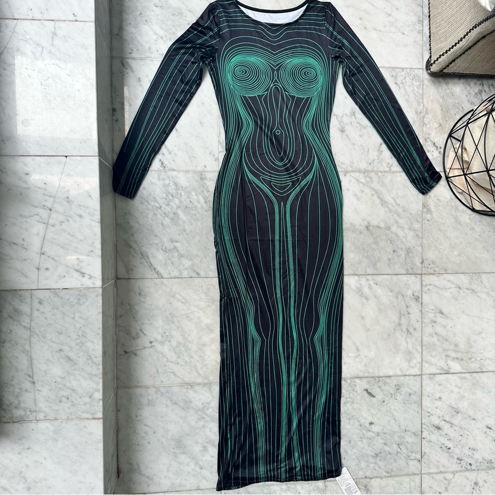 Green Body Swirl Map Print Dress, Medium - Picture 4 of 6